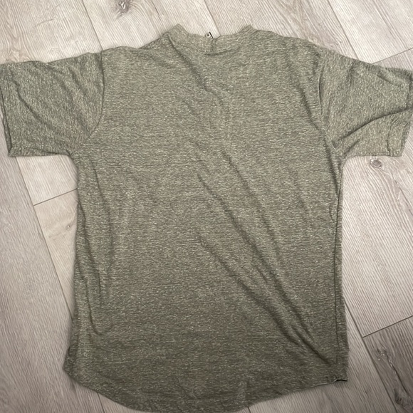 green shirt size medium - Picture 3 of 3